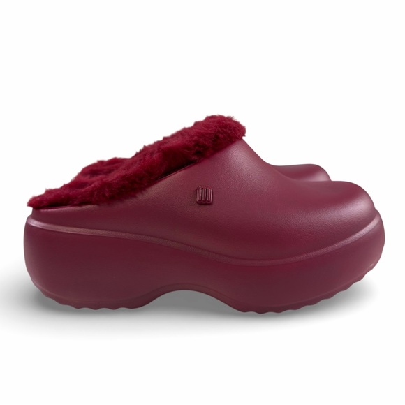 NWOB Melissa Free Clog Fluffy Platform Red Women’s Size 5 - Picture 3 of 16